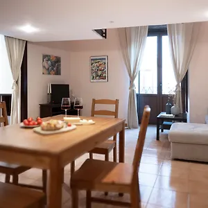 https://etna-home.catania-hotels.net